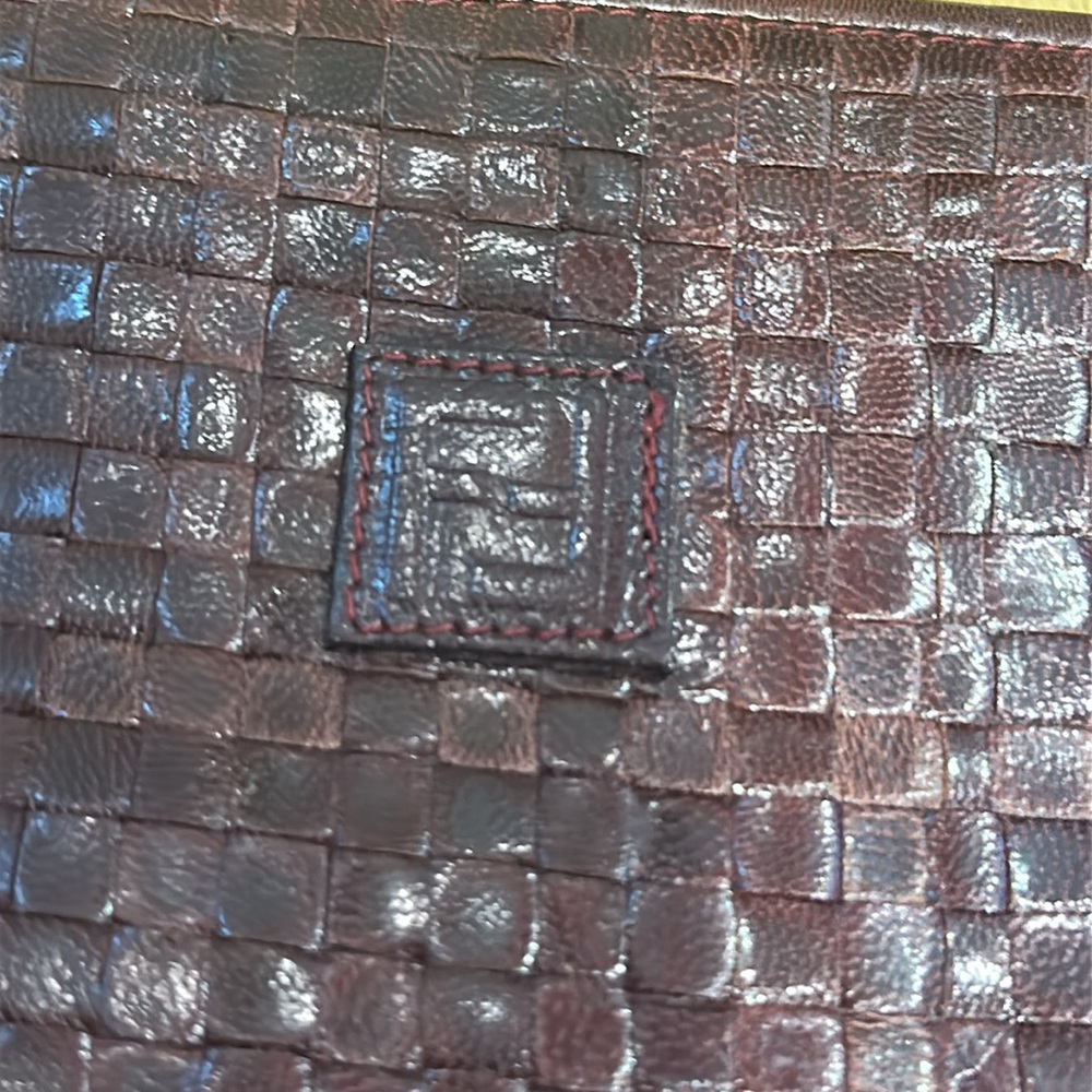 FENDI VINTAGE ROSEMOND WINE WOVEN BAG 6 1/2 x 9 x 3. - Picture 3 of 12